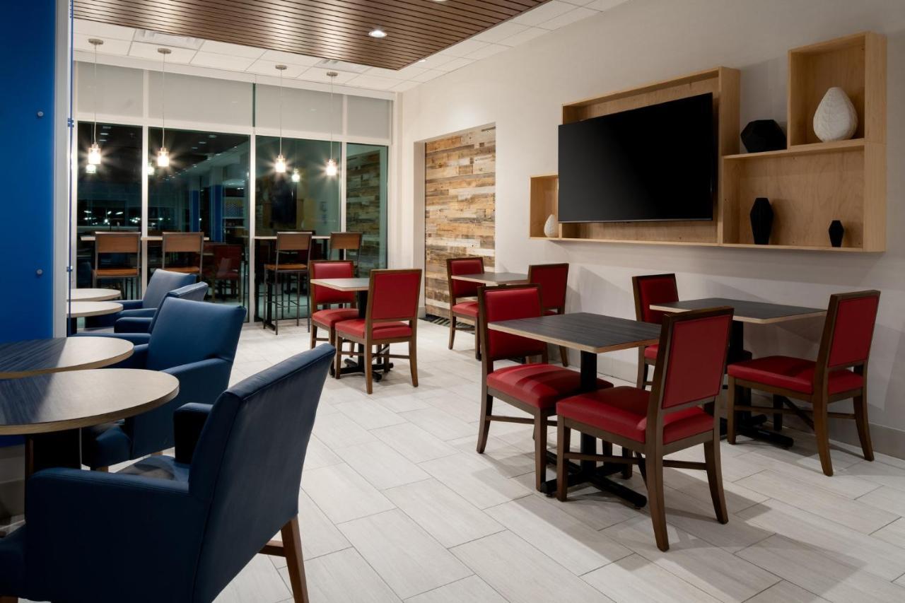 Holiday Inn Express & Suites - Bullhead City By Ihg Exterior photo