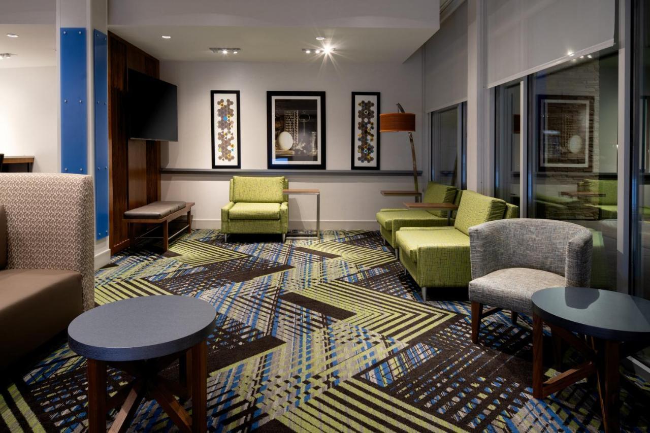Holiday Inn Express & Suites - Bullhead City By Ihg Exterior photo