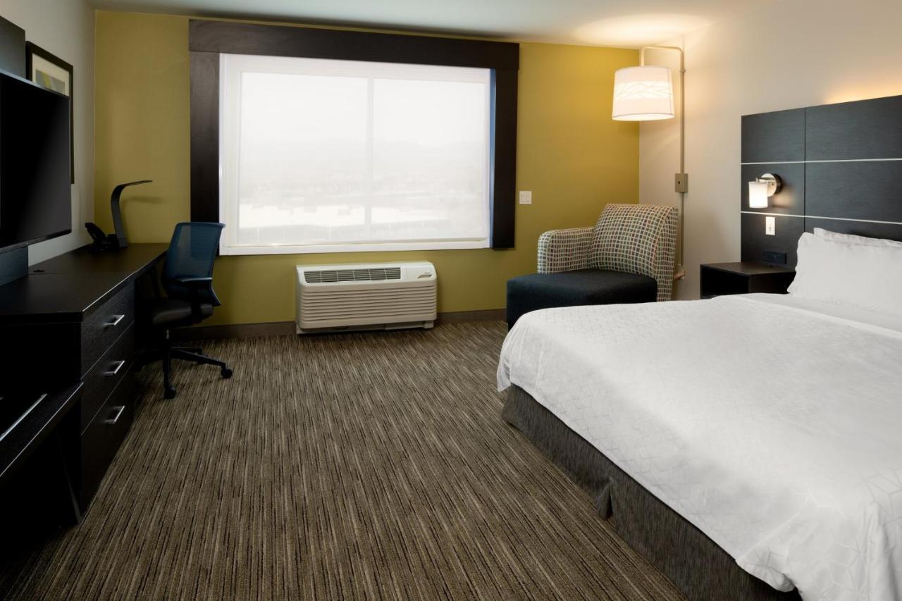 Holiday Inn Express & Suites - Bullhead City By Ihg Exterior photo
