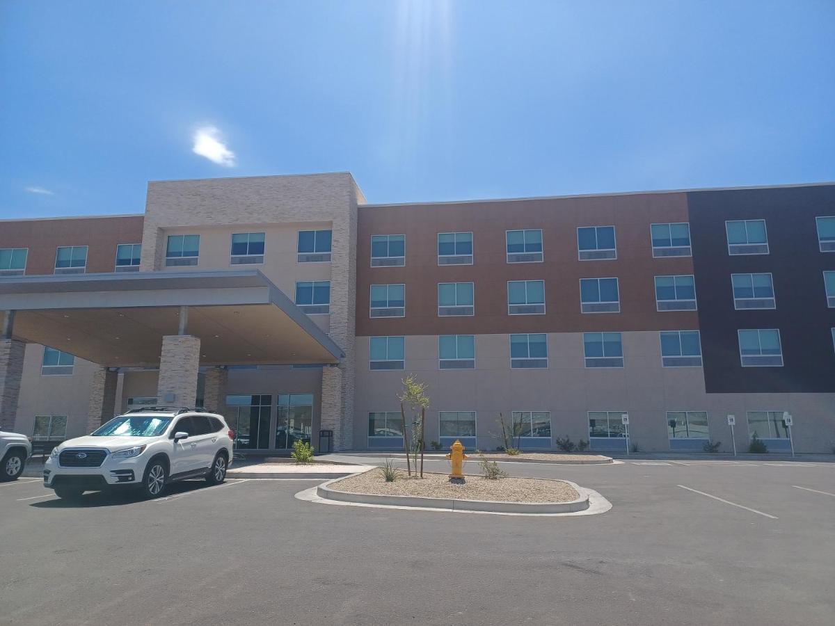 Holiday Inn Express & Suites - Bullhead City By Ihg Exterior photo